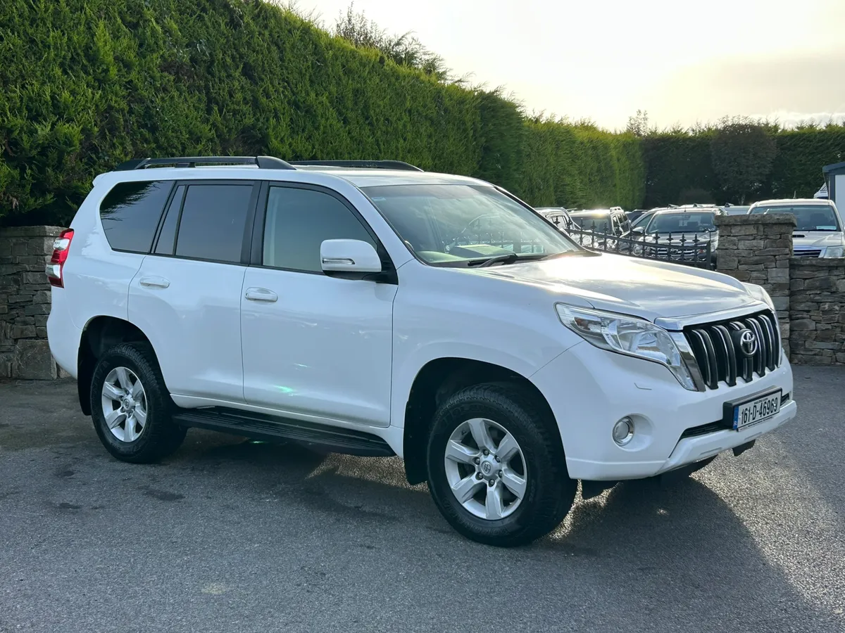 2016 Toyota Landcruiser LWB manual - Image 1
