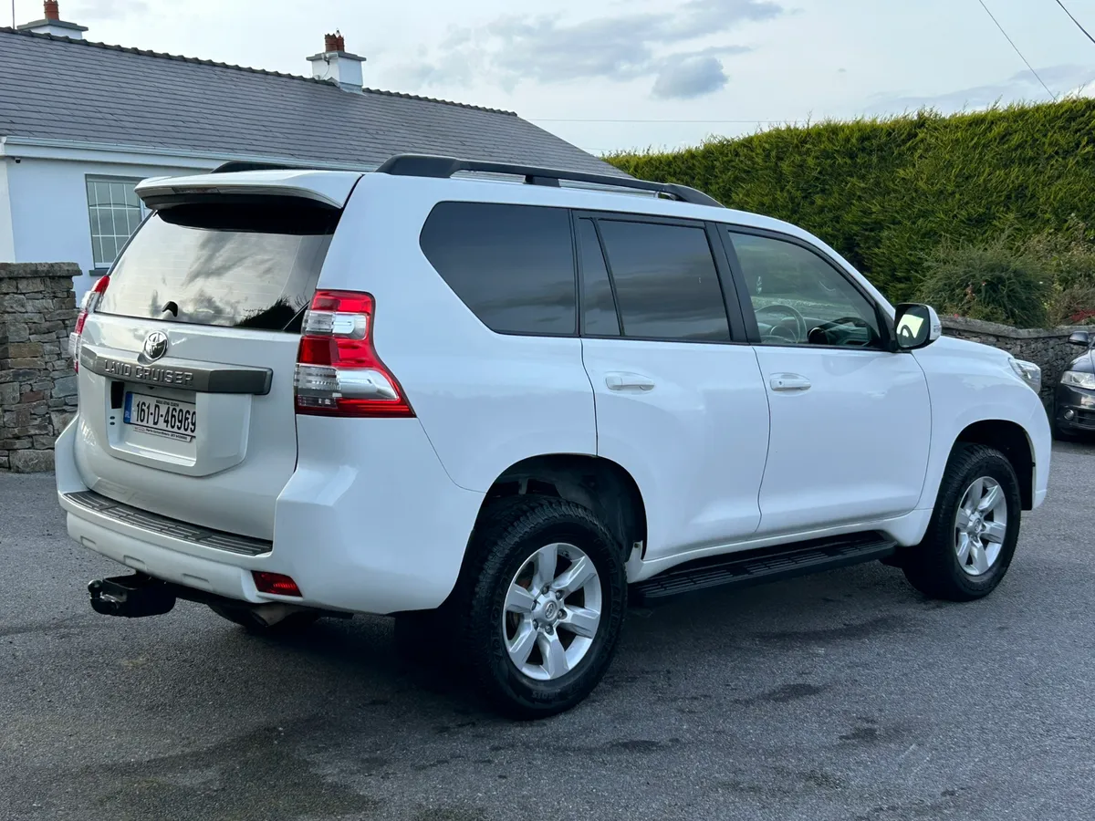 2016 Toyota Landcruiser LWB manual - Image 4