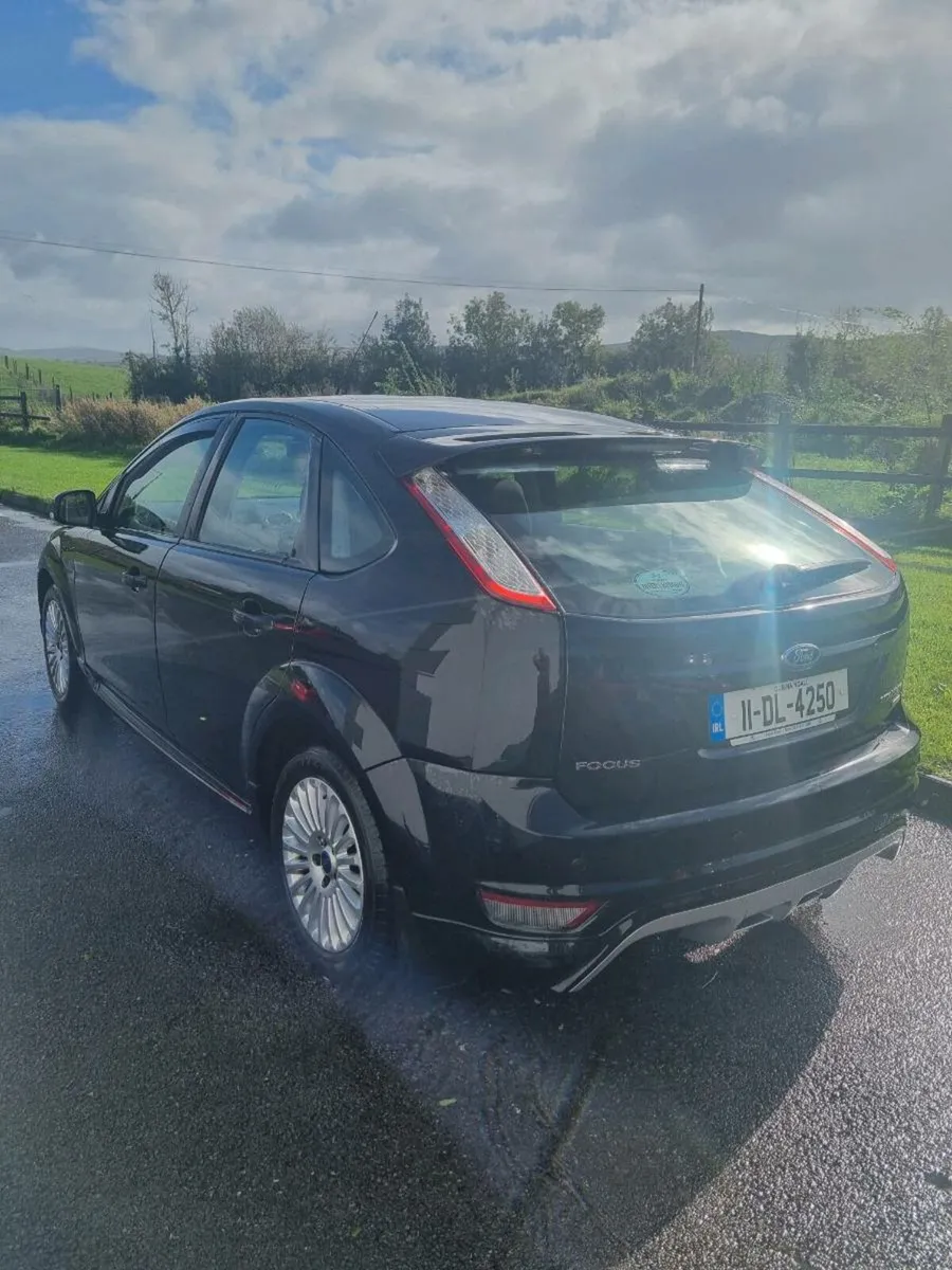 11 Ford Focus - Image 4