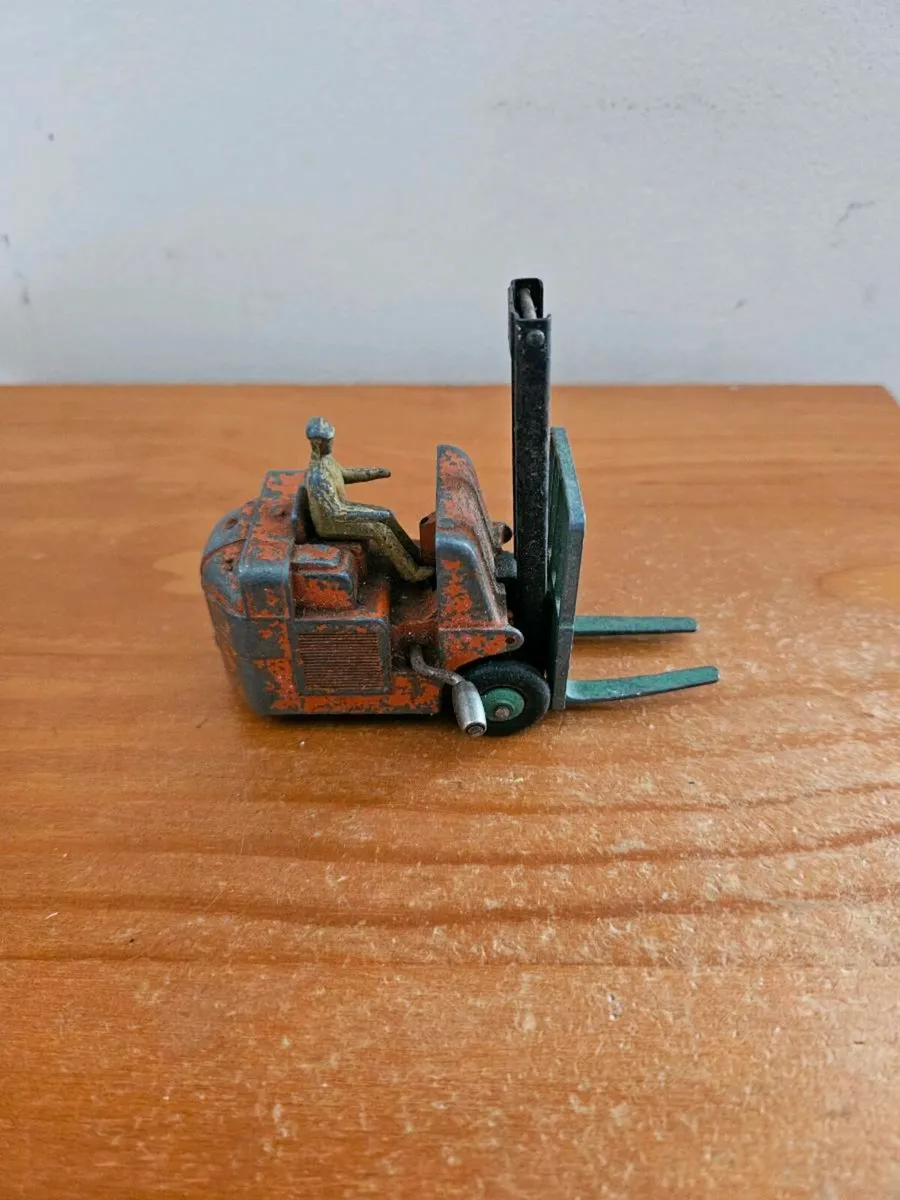 Dinky 1950's Forklift - Image 1