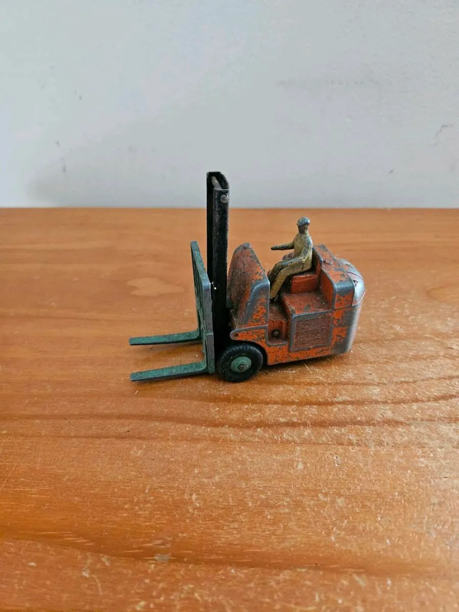 Dinky 1950's Forklift - Image 3