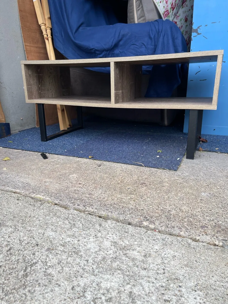 Shelf unit - Image 1