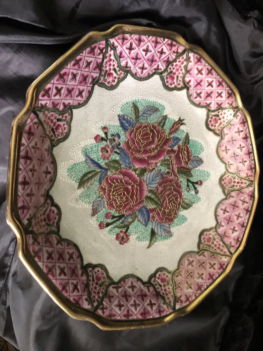 Ceramics  - hand-painted Chinese decorative plate - Image 1
