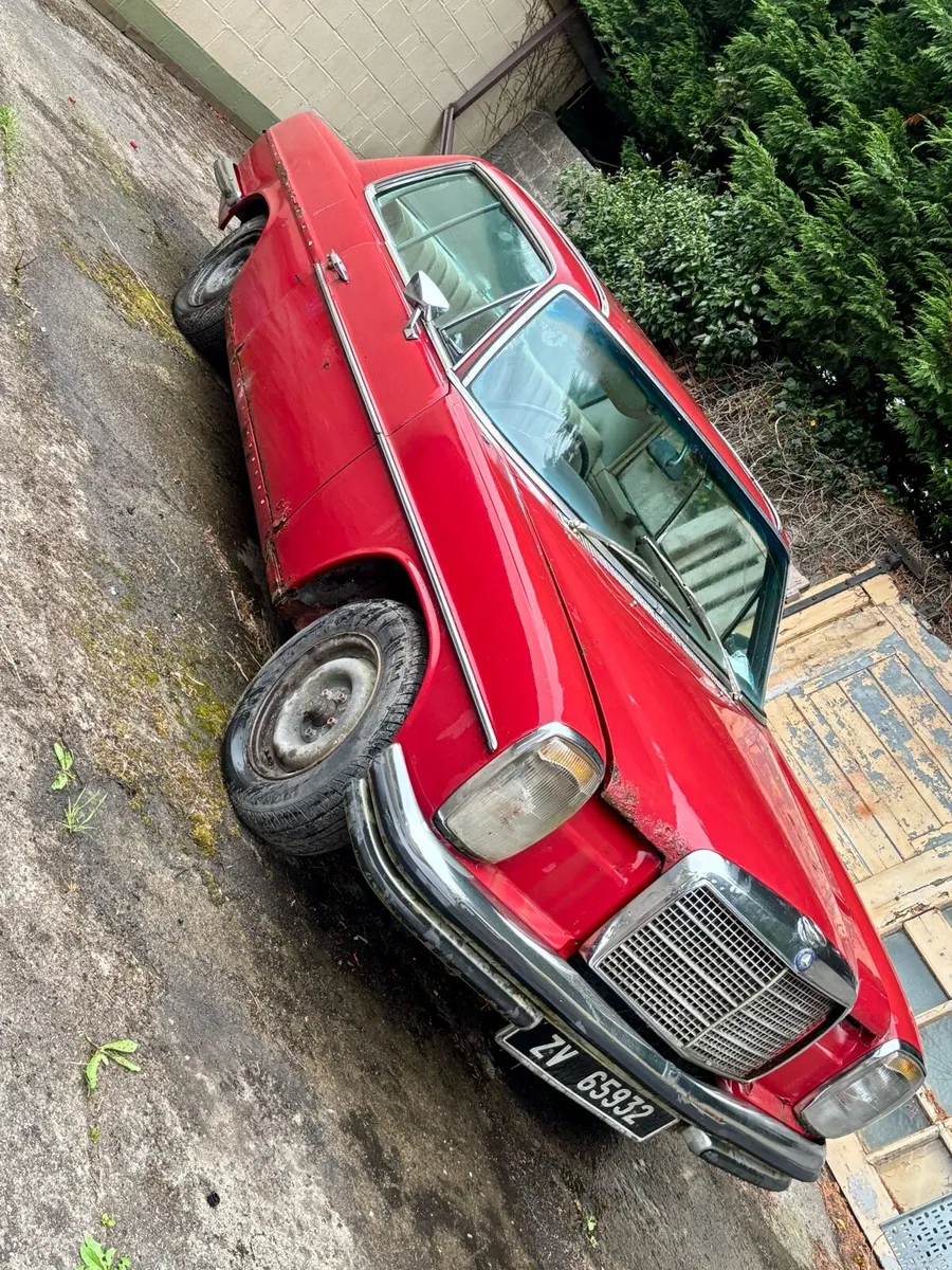 1971 Mercedes W114 250CE - Image 1