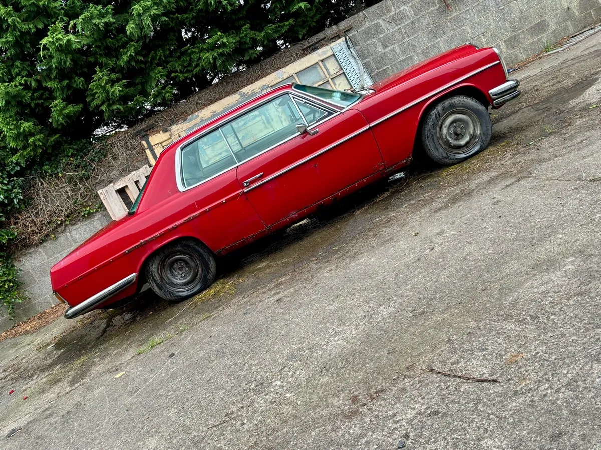 1971 Mercedes W114 250CE - Image 4