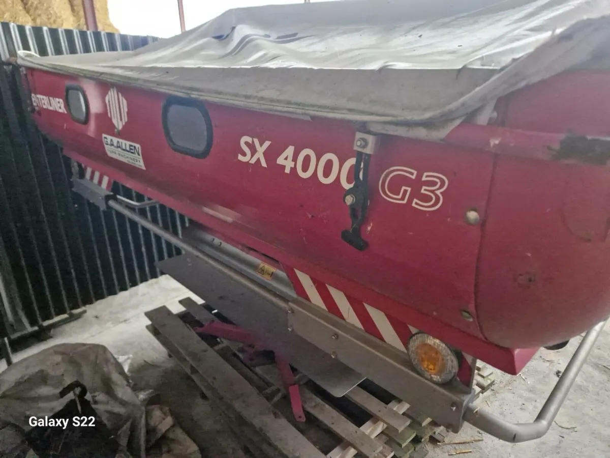 Tulip fertiliser  spreader - Image 2