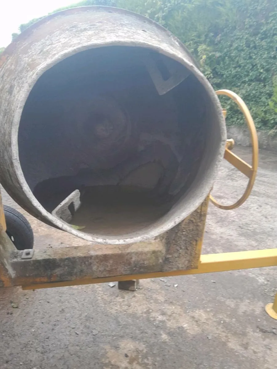 Cement mixer - Image 2