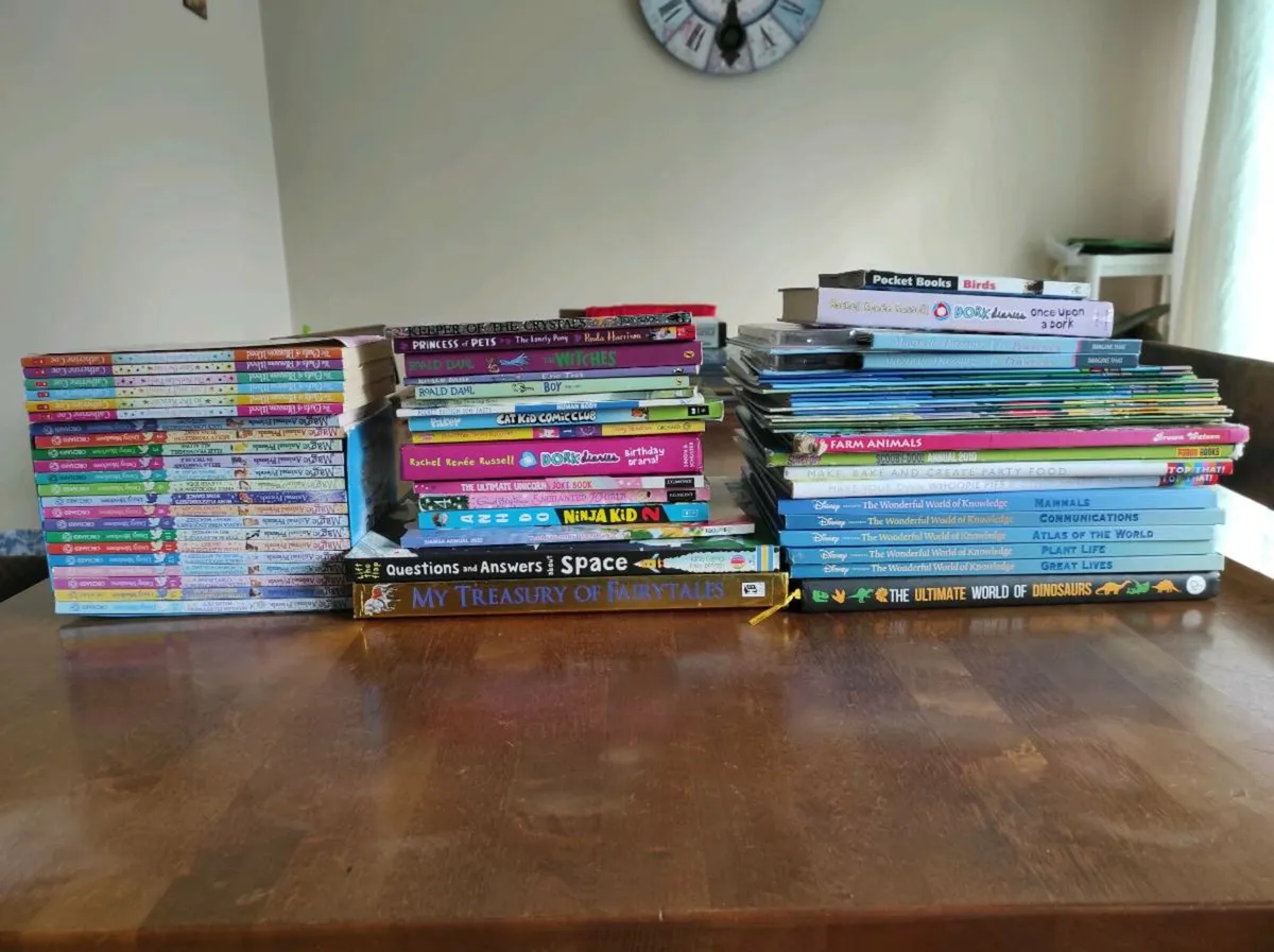Selection of children's books - Image 1