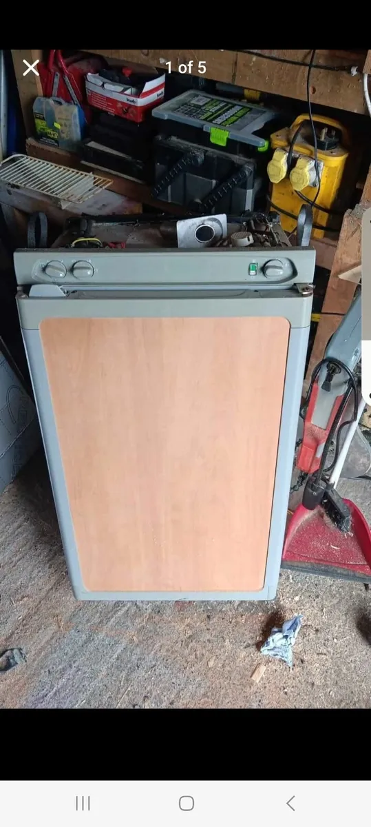 Caravan 3 way fridge - Image 3