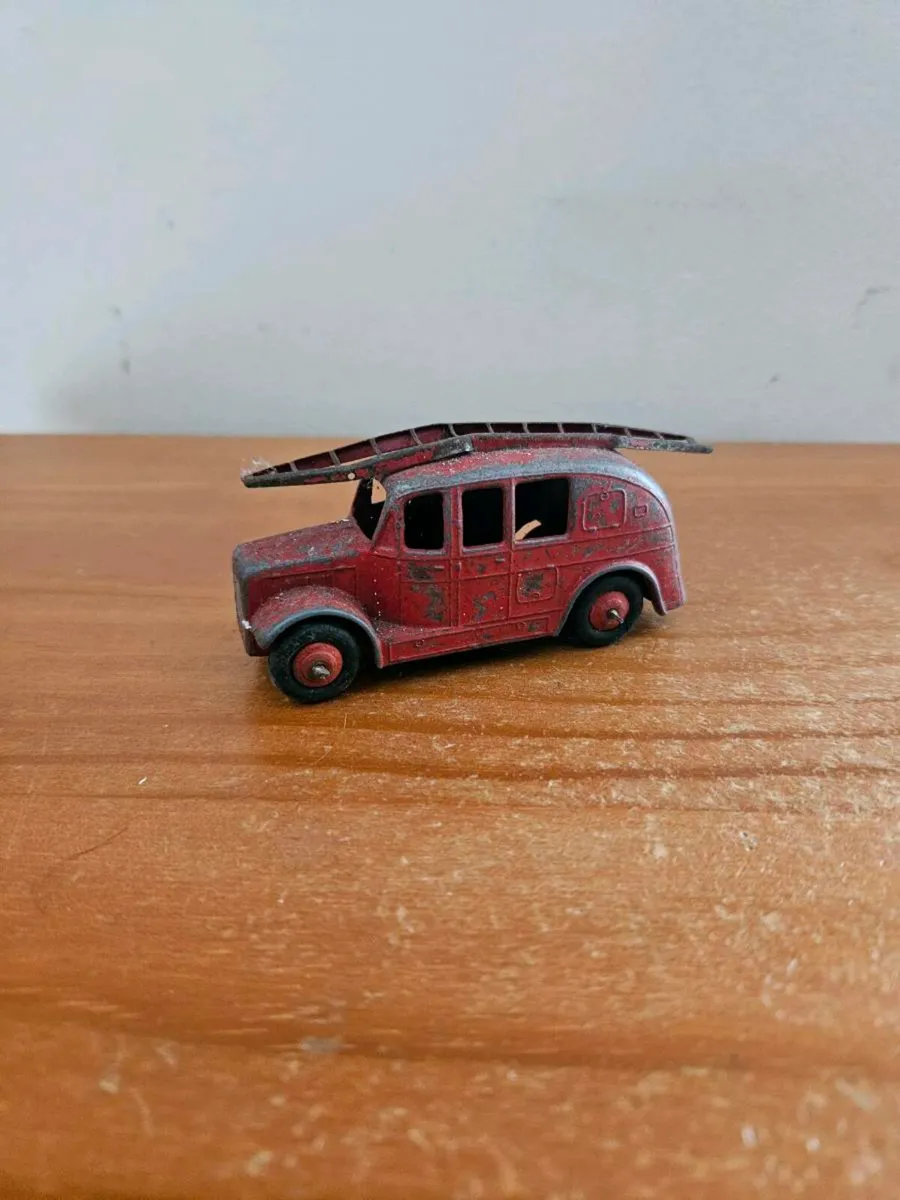 Dinky Fire Engine - Image 2