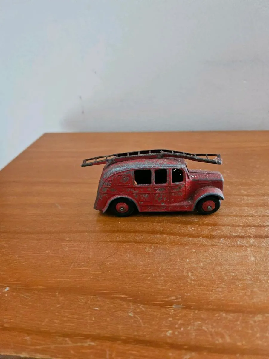 Dinky Fire Engine - Image 4