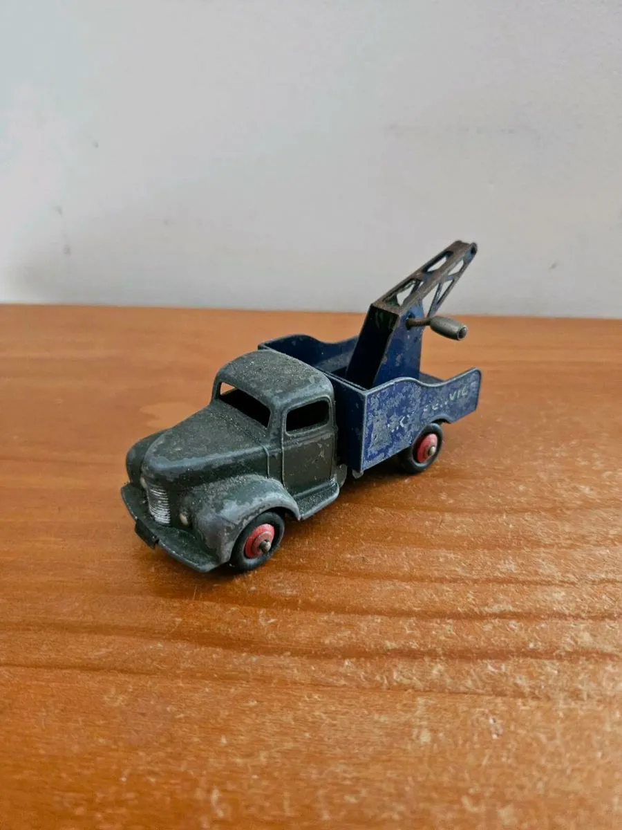 Dinky Tow Truck - Image 1