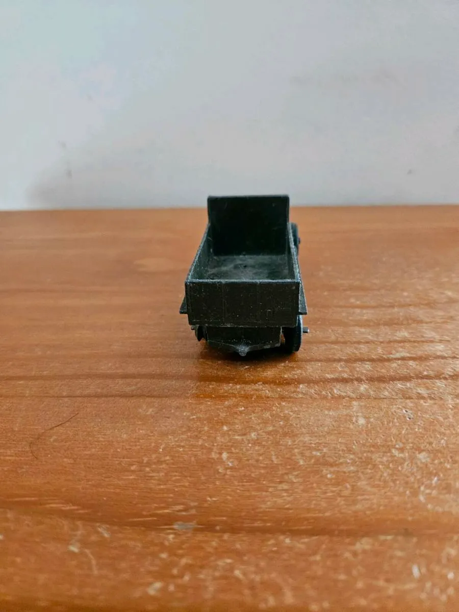 Dinky Pre War British Army Truck - Image 3