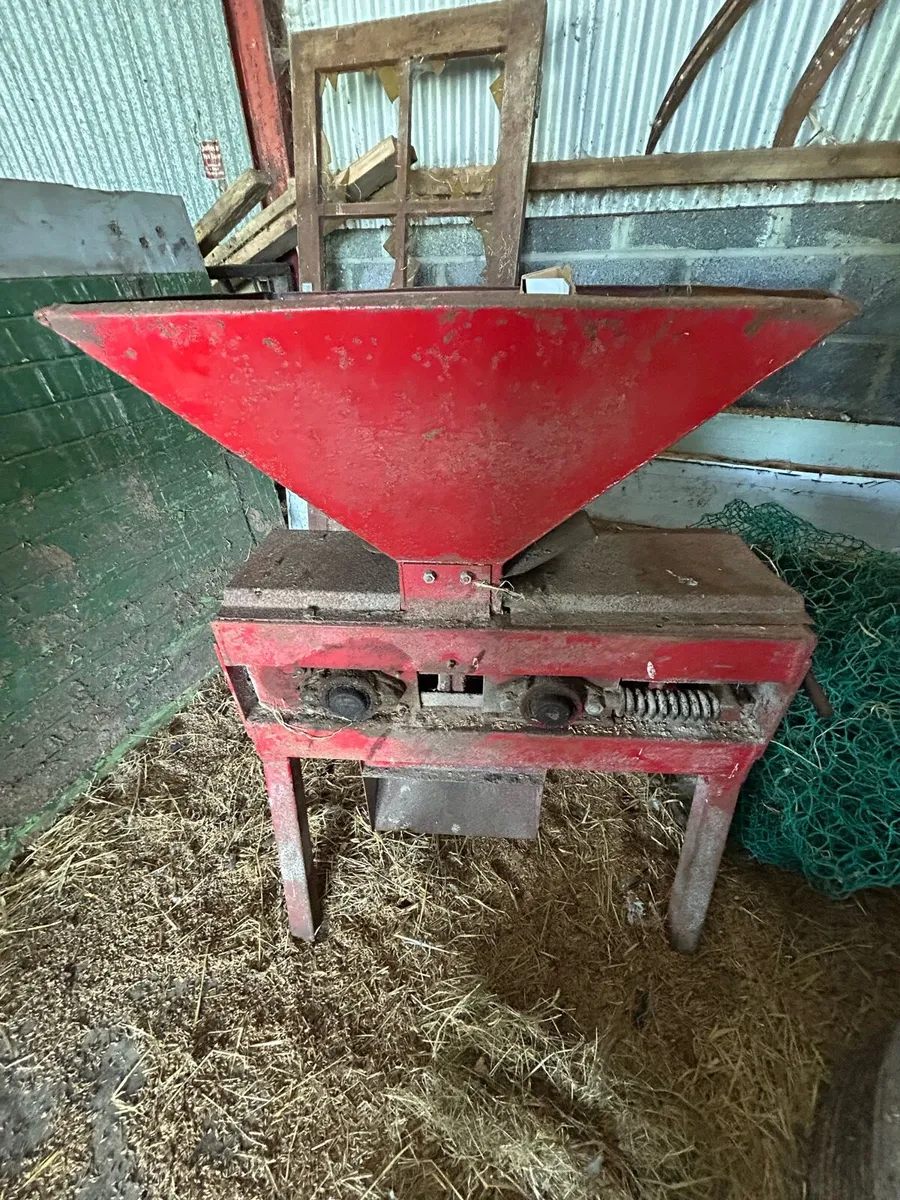 Corn roller shear grab - Image 1