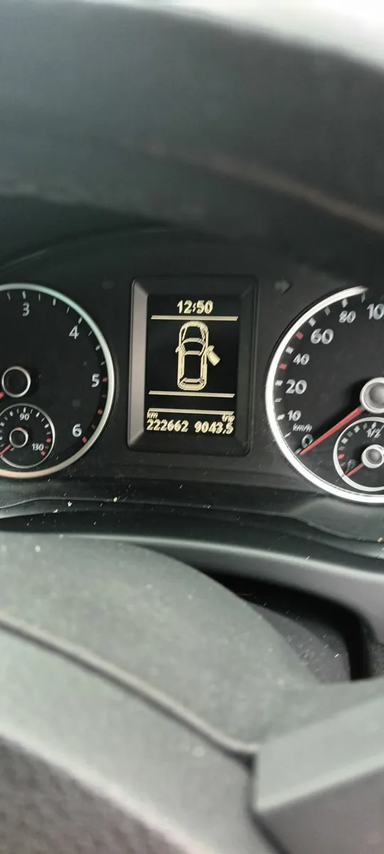 Volkswagen Tiguan 2014 - Image 2