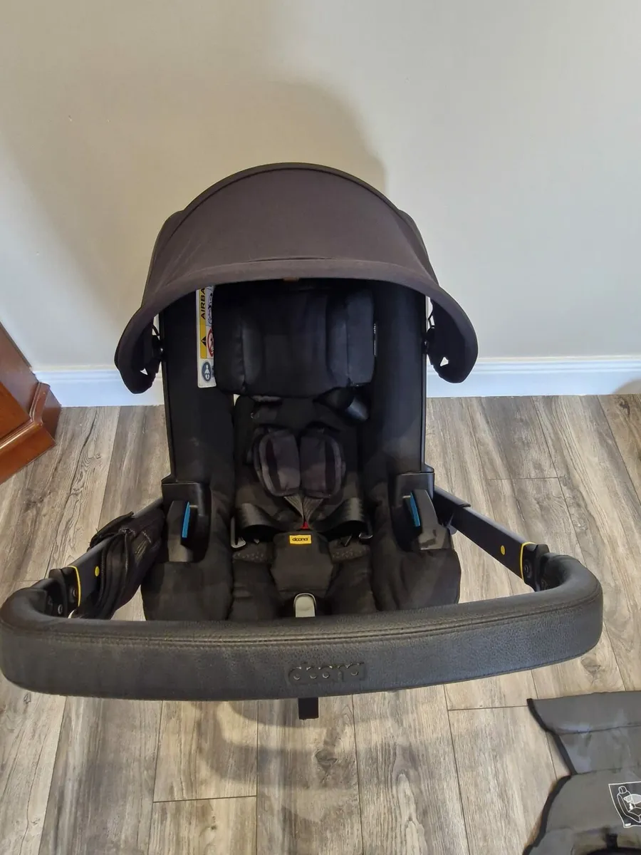 Doona Car Seat/Stroller - Image 1