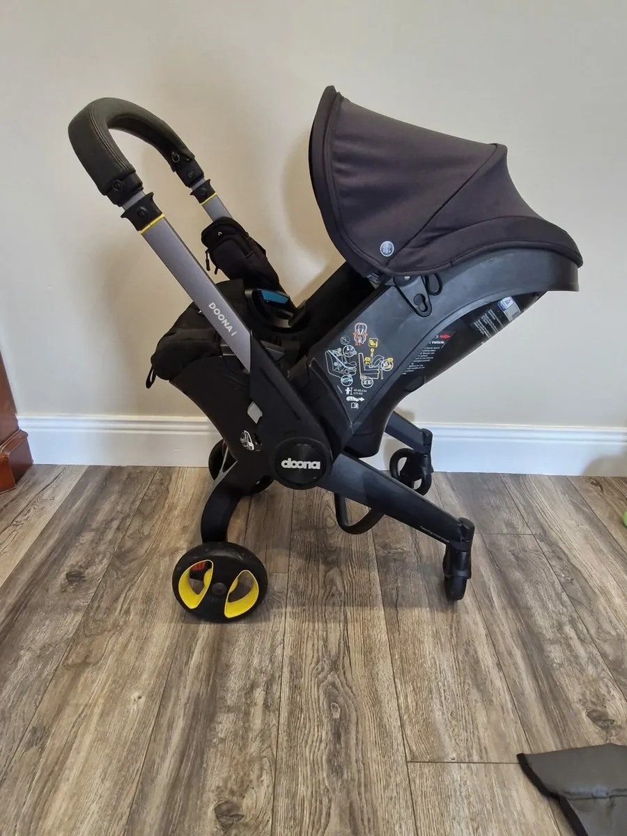 Doona Car Seat/Stroller - Image 3