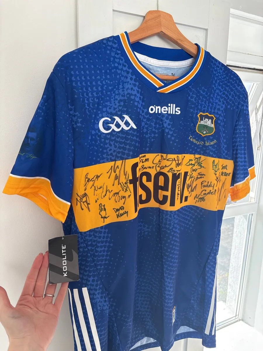 Signed Tipp jersey - Image 2