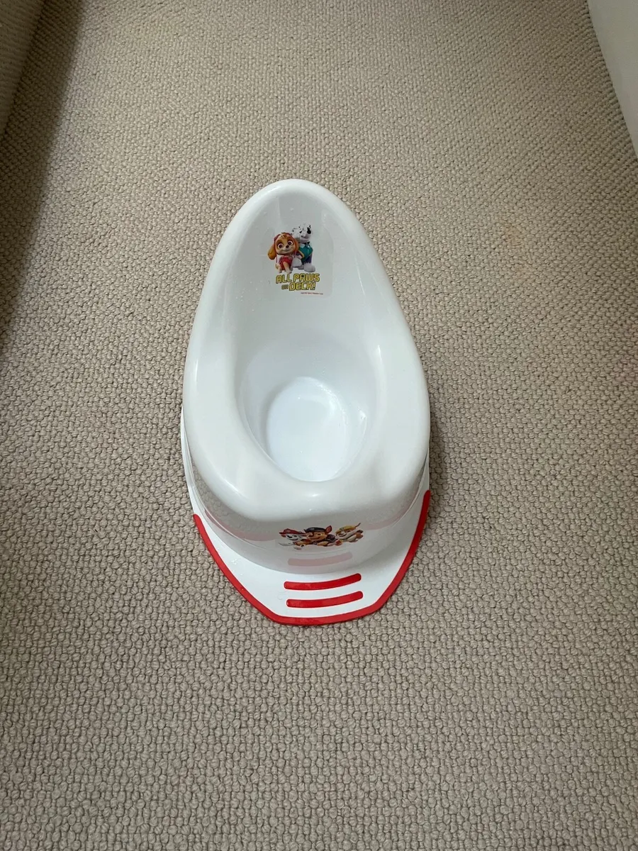 Baby bath and chair FREE - Image 3