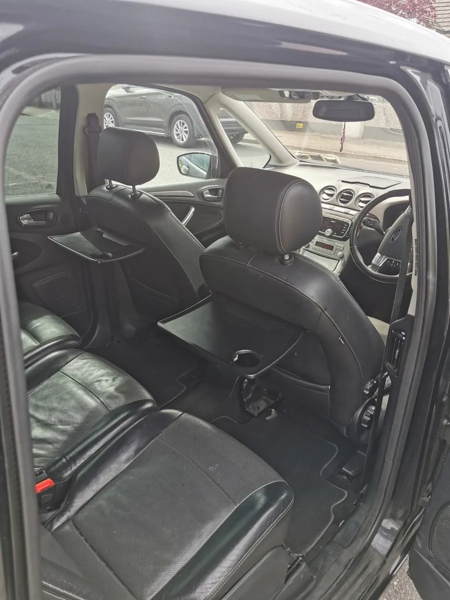 Ford Galaxy 2008 - Image 2