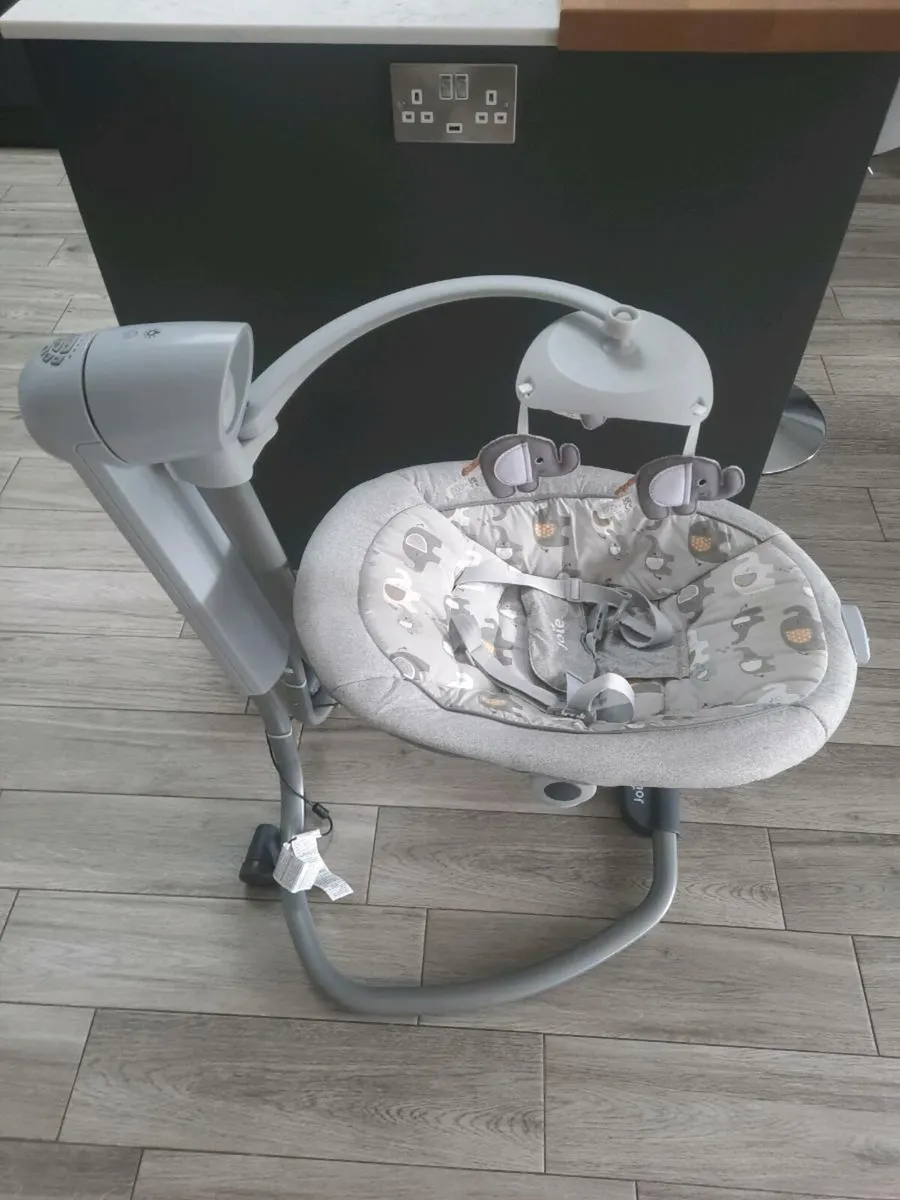 Baby swing - Image 2