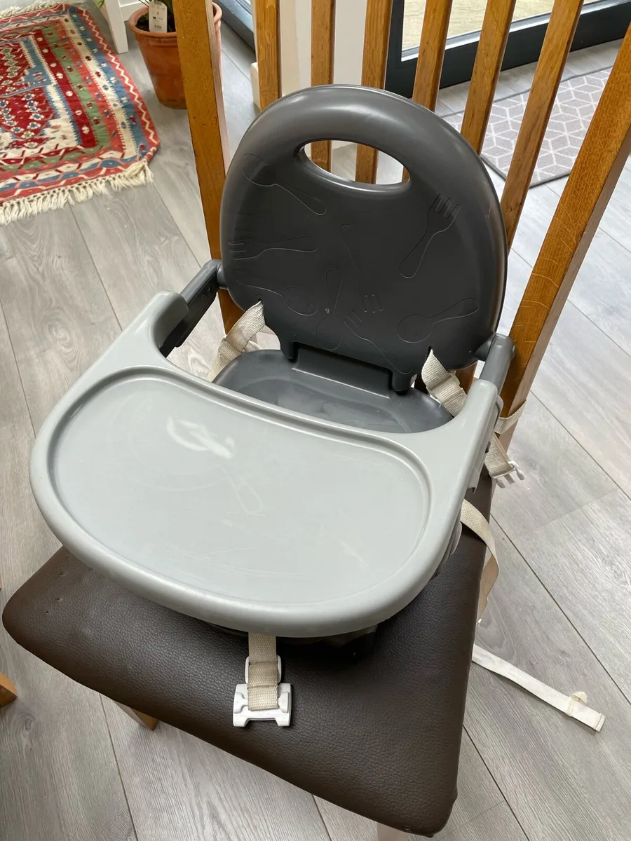Baby high chair - Image 2