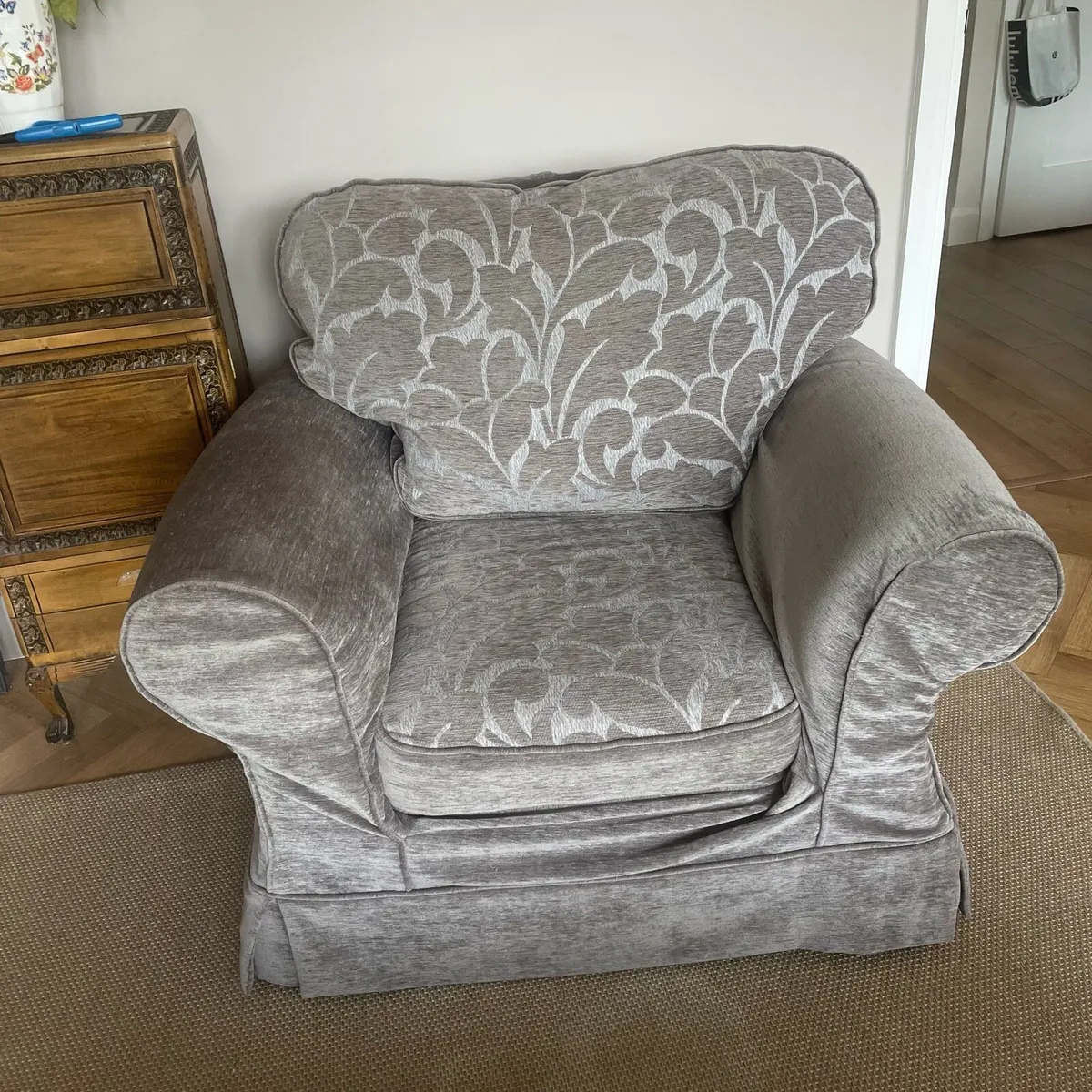 Sofa - Image 3