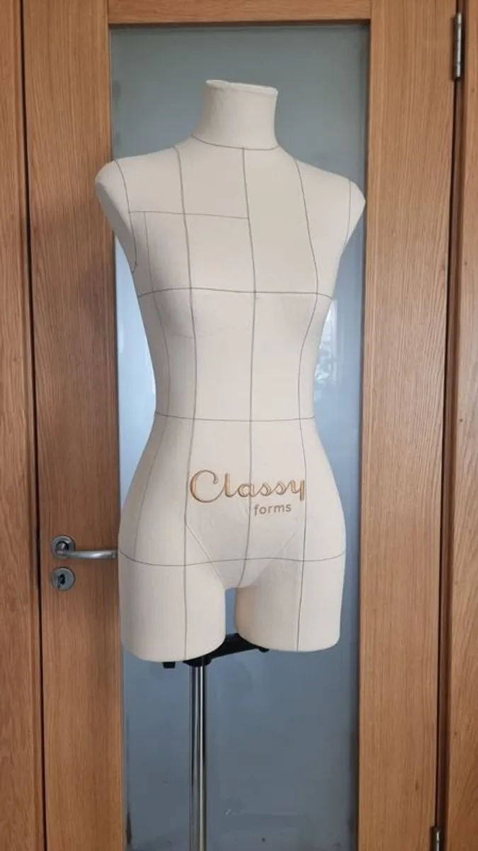 Dress form - Image 1