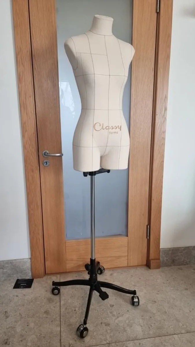 Dress form - Image 2