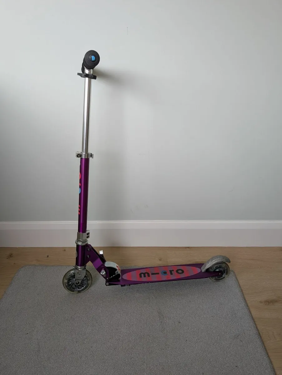Scooter - Image 2