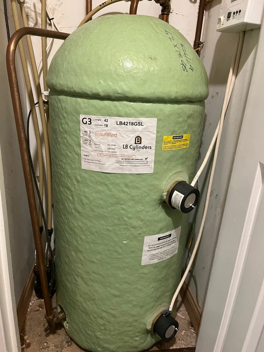 LB 42" x 18" G3 Dual Coil Cylinder Insuated- NEW