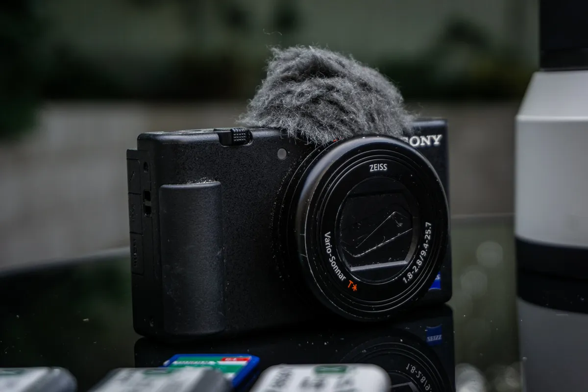 Sony Professional Photography Equipment - Image 3