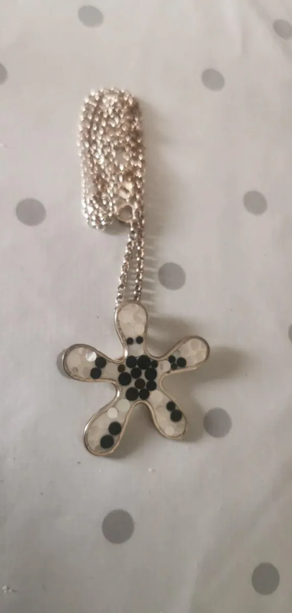 Womens sliver necklace