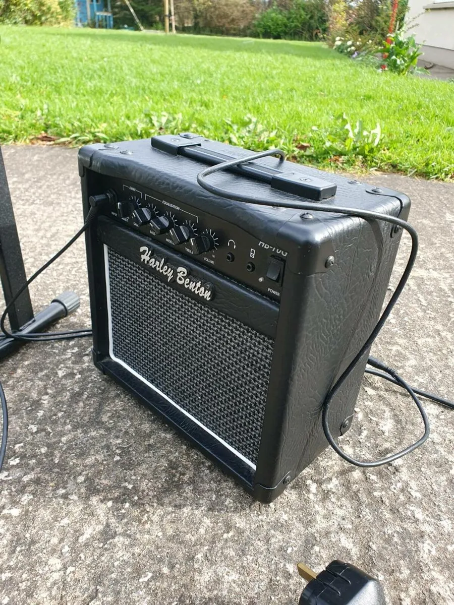 Harley Benton Kids Electric Guitar & Amp - Image 3