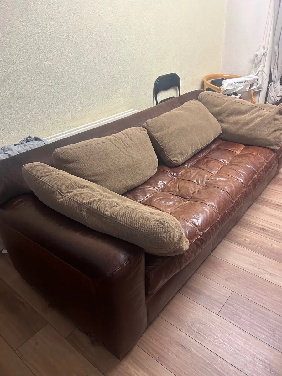 Couch Free - Image 1