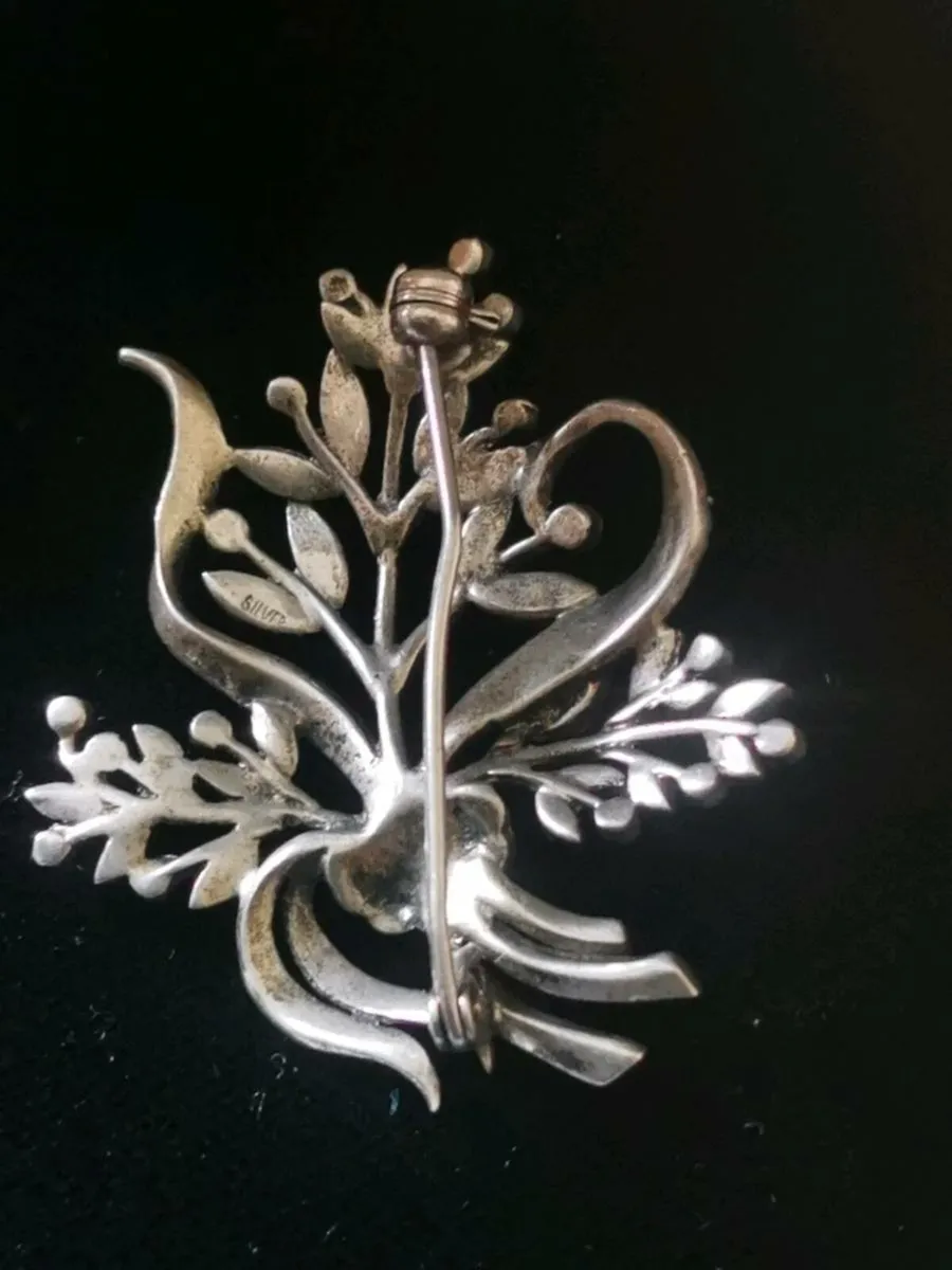 Vintage ladies brooch - Image 2