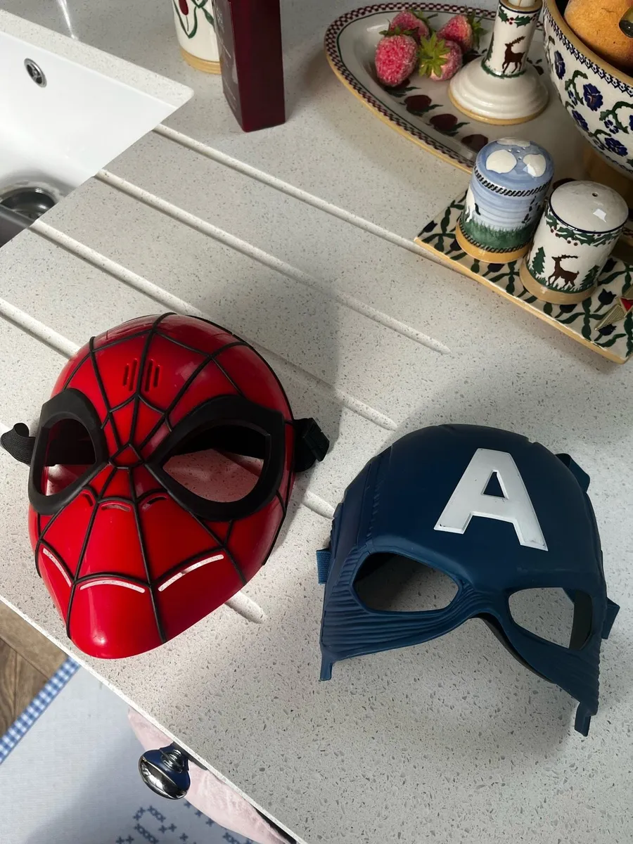 Action figures - Image 4