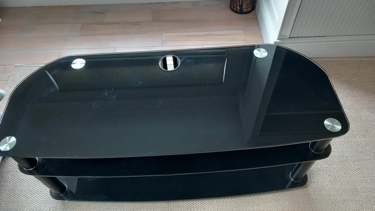TV Unit - Image 2