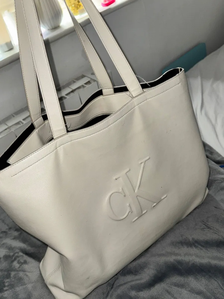 Calvin Klein Tote Bag - Image 2