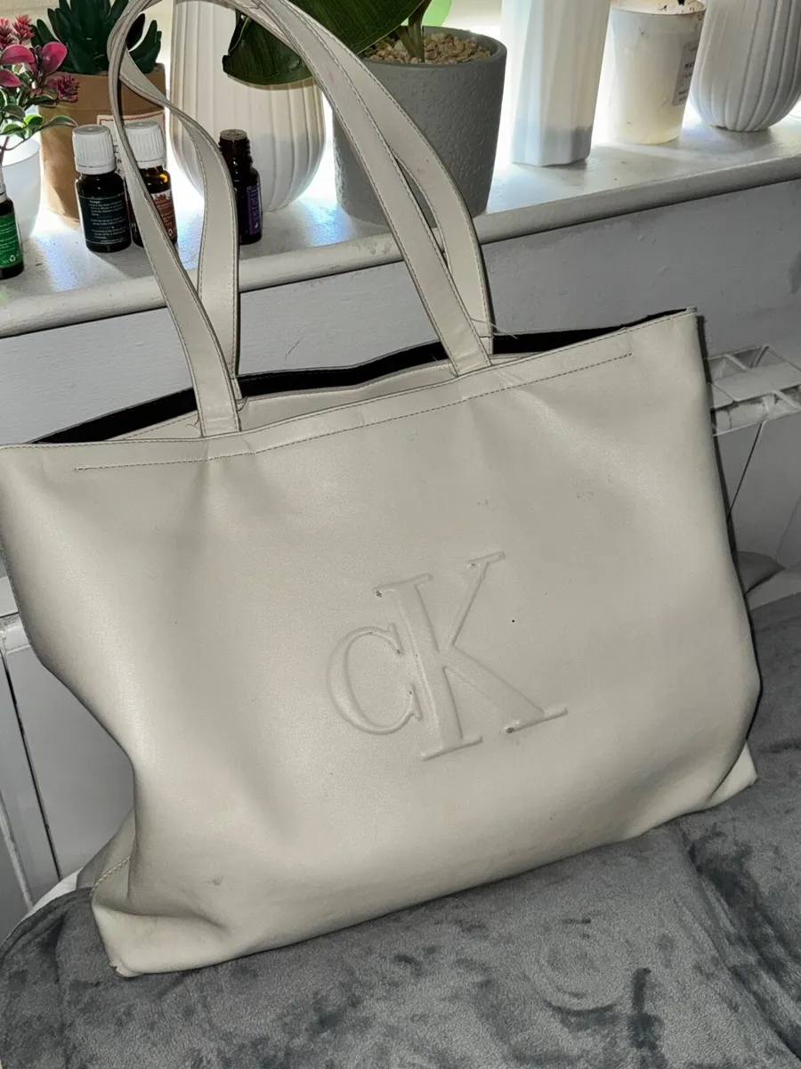 Calvin Klein Tote Bag - Image 4