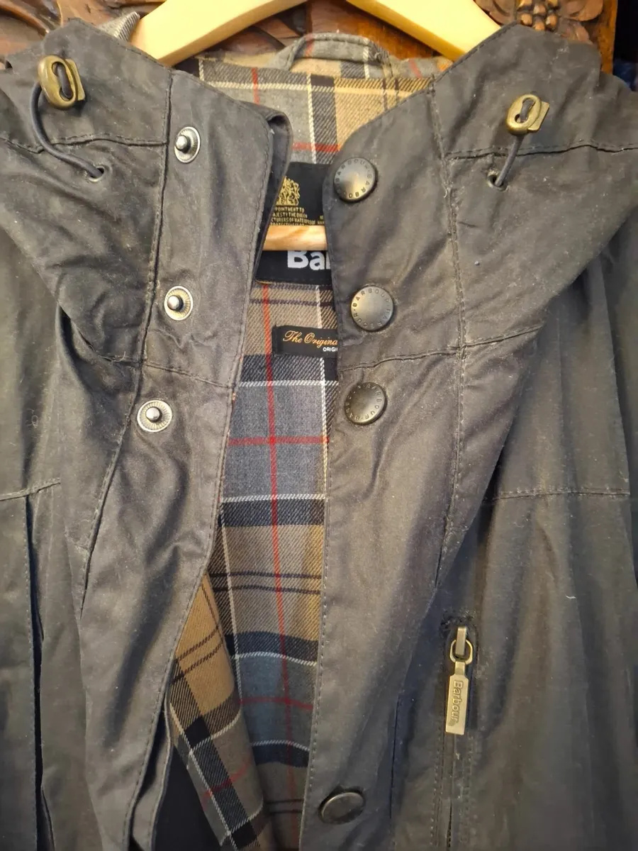 Barbour wax hooded jacket - Image 4