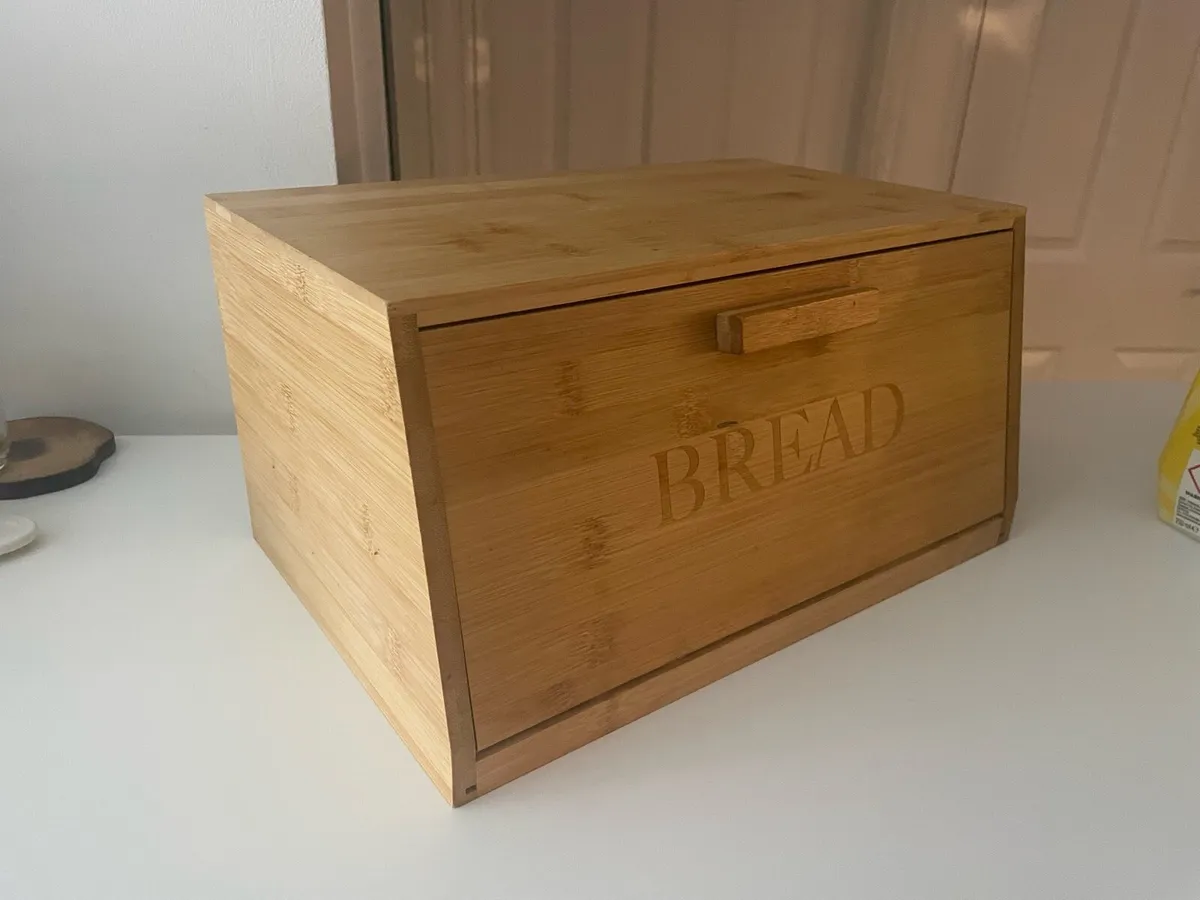 Bread box - Image 1