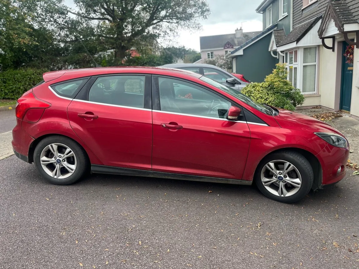 Ford Focus - Image 2