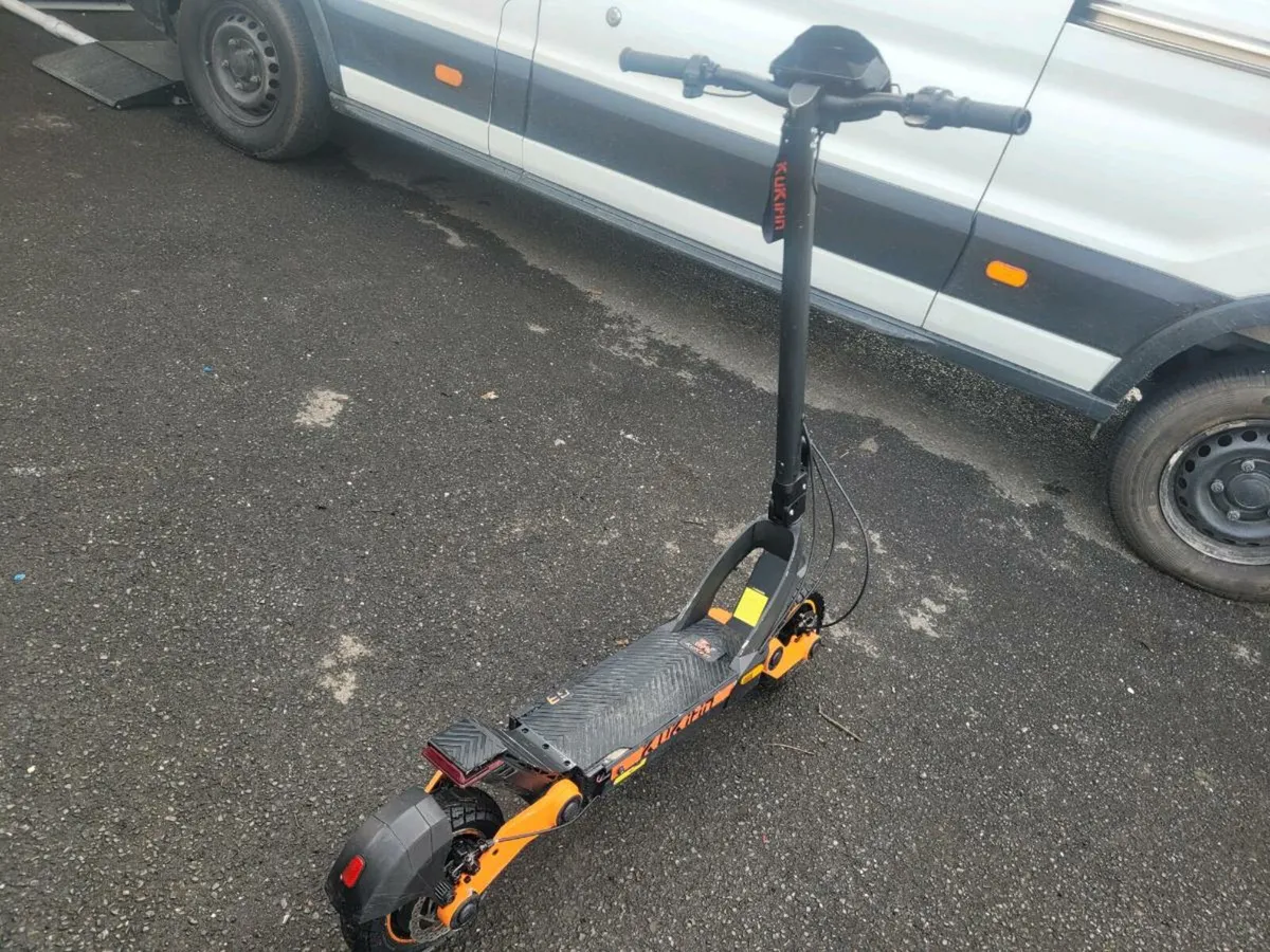 G3 electric scooter 2024 model - Image 2