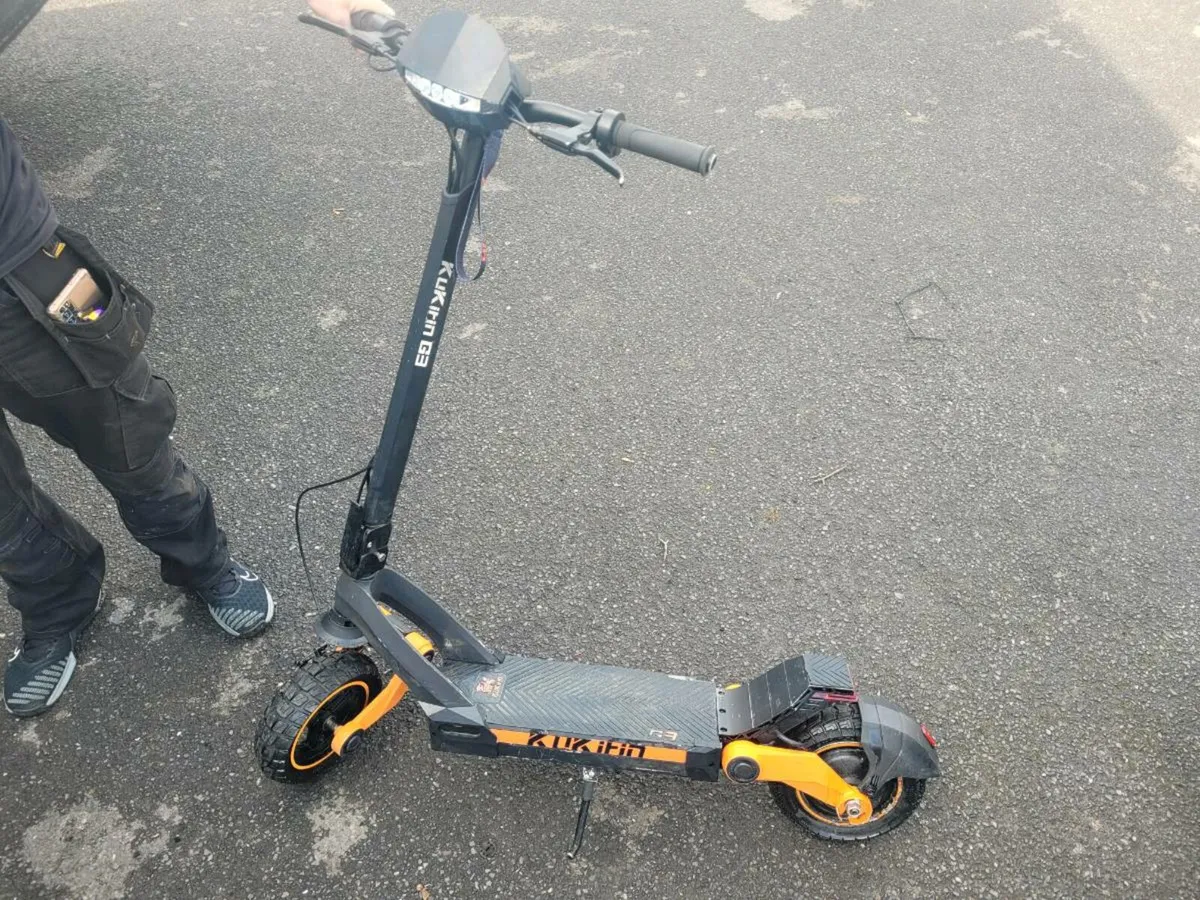 G3 electric scooter 2024 model - Image 4
