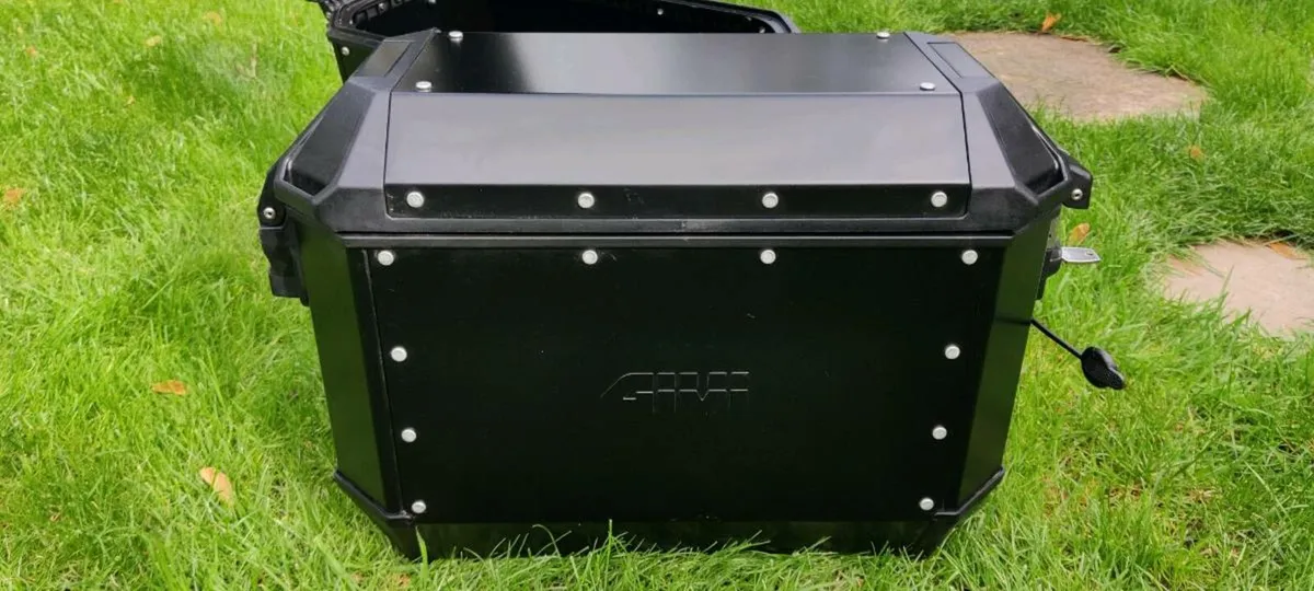 Givi Trekker Alaska Panniers - Image 2