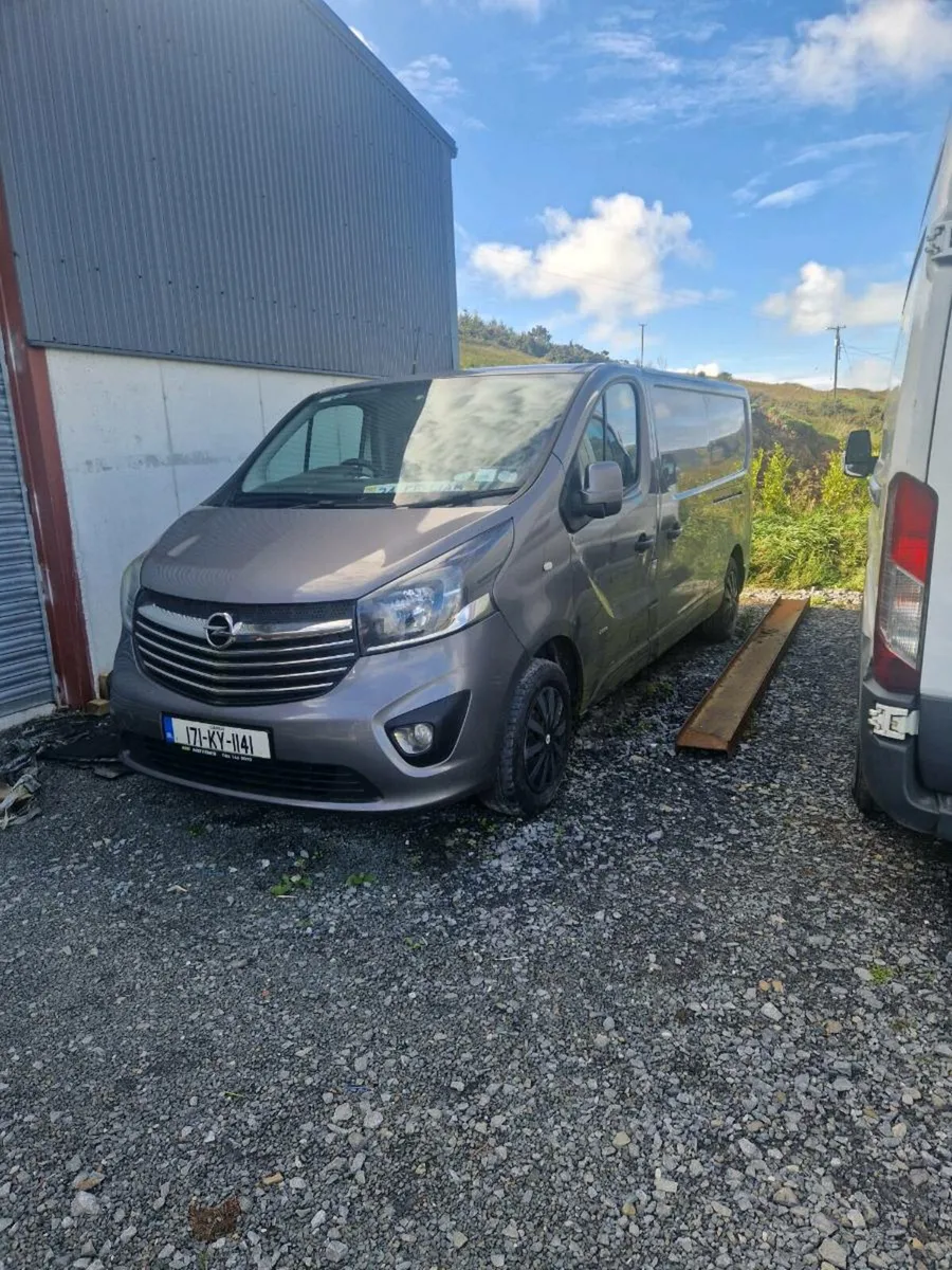 Van - Image 2