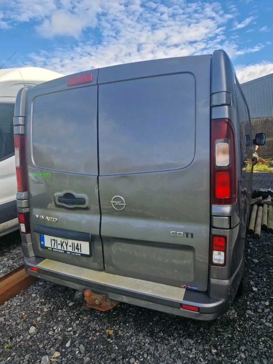 Van - Image 3