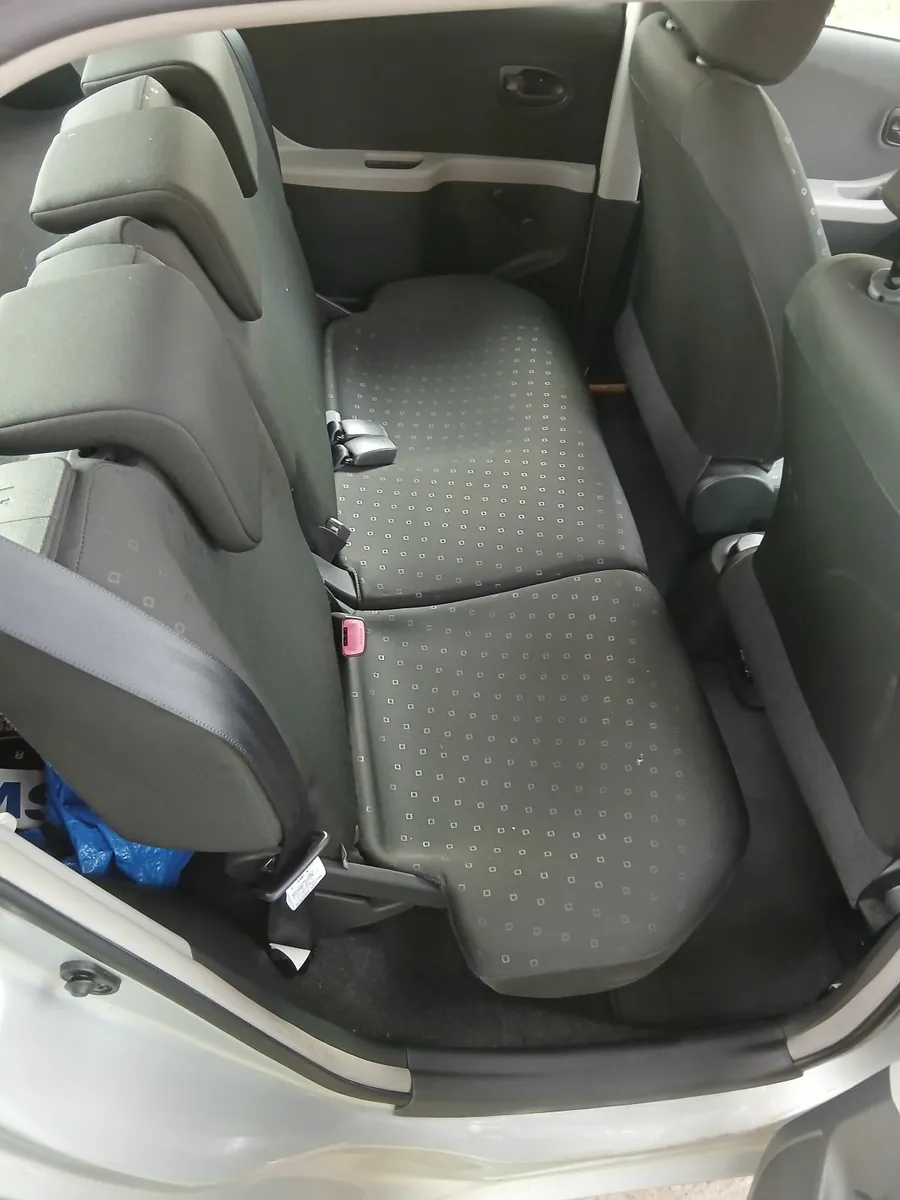 Toyota Yaris 2006 - Image 3