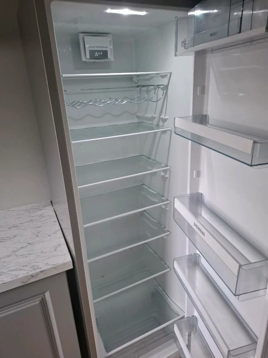 Fridge - Image 3